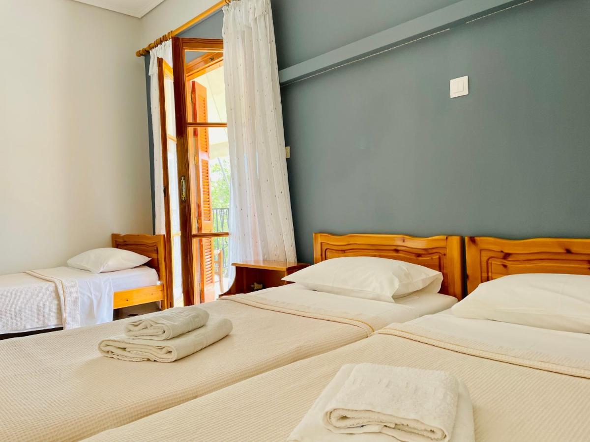 Guesthouse Lykourgos Mavrommátion エクステリア 写真
