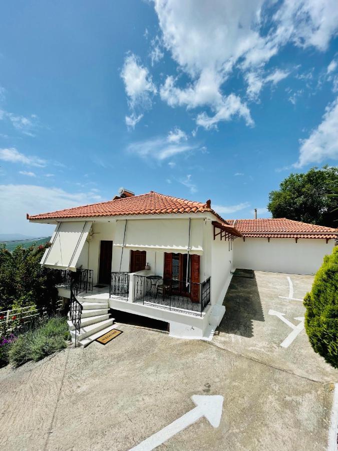 Guesthouse Lykourgos Mavrommátion エクステリア 写真