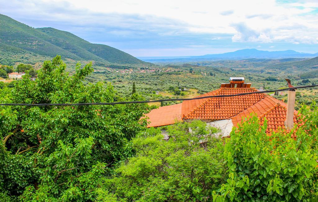 Guesthouse Lykourgos Mavrommátion エクステリア 写真